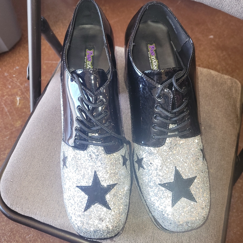 Men's shoes
